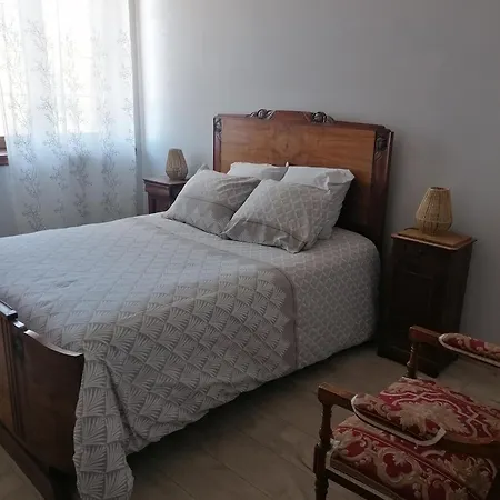 Alojamento de Acomodação e Pequeno-almoço La Croisee *